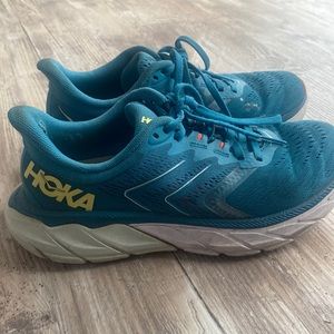 HOKAs size 6